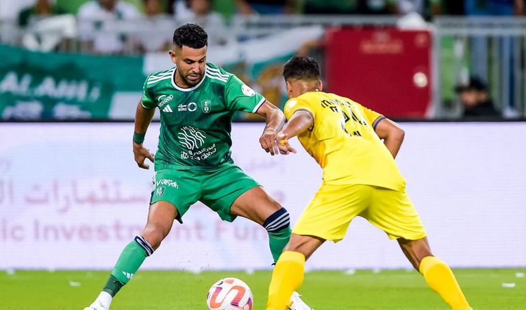 رياض محرز رياض محرز، نجم الأهلي السعودي