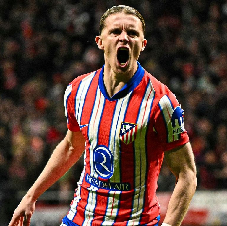 غالاغير في مباراة أتلتيكو مدريد وريال مدريد