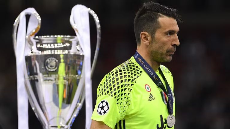 ديلي آلي لاعب كومو