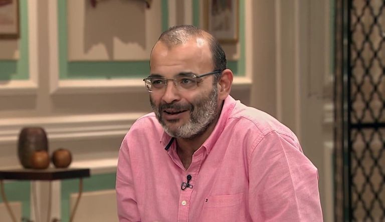 أيمن بهجت قمر