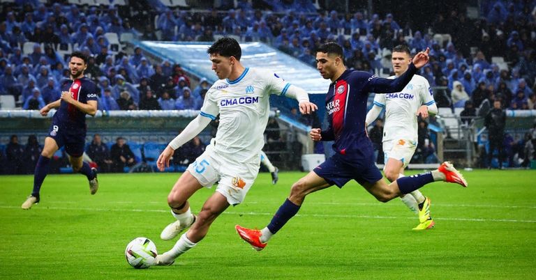 أشرف حكيمي النجم الجزائري أمين غويري