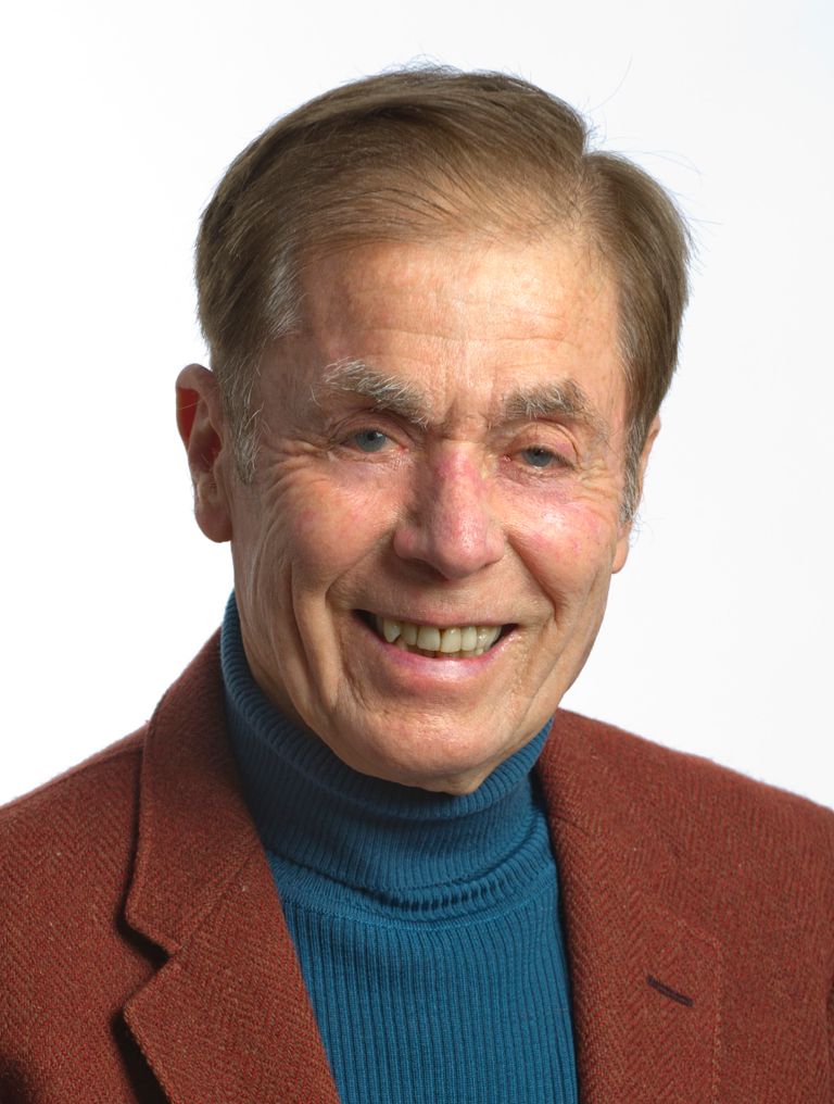 البروفيسور والتر كليمينز مشروع «شارع سمسم» كان يهدف لدعم الأطفال في المناطق المتأثرة بالنزاعات