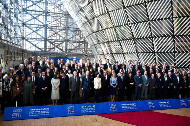 أوراق نقدية فئة 5000 ليرة سورية - أرشيفية