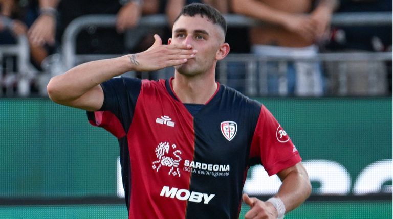 بيكولي لاعب كالياري لوتشيانو سباليتي مدرب منتخب إيطاليا