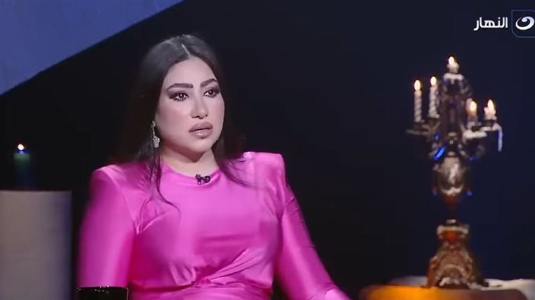 المطربة الشعبية بوسي