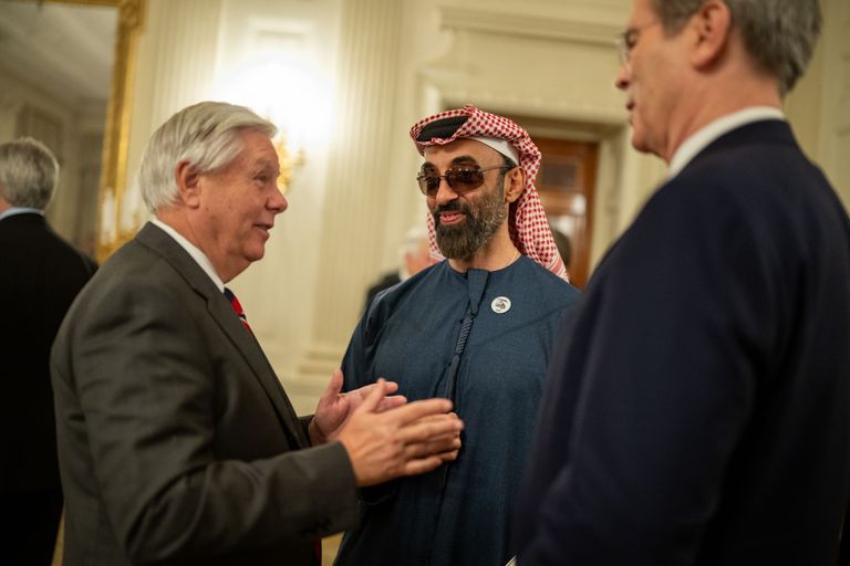 طحنون بن زايد يختتم زيارته الرسمية لواشنطن