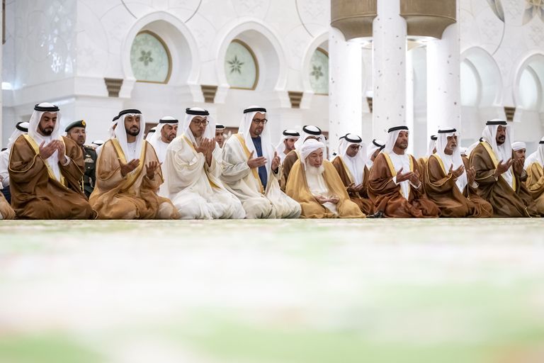 الشيخ محمد بن زايد آل نهيان خلال صلاة العيد