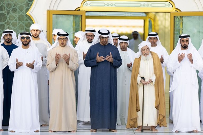 الشيخ محمد بن زايد آل نهيان خلال صلاة العيد
