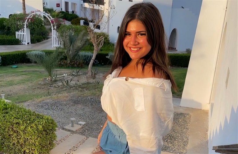 الفنانة ديانا هشام الفنانة ديانا هشام