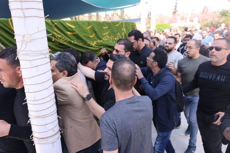 جنازة زوجة نضال الشافعي
