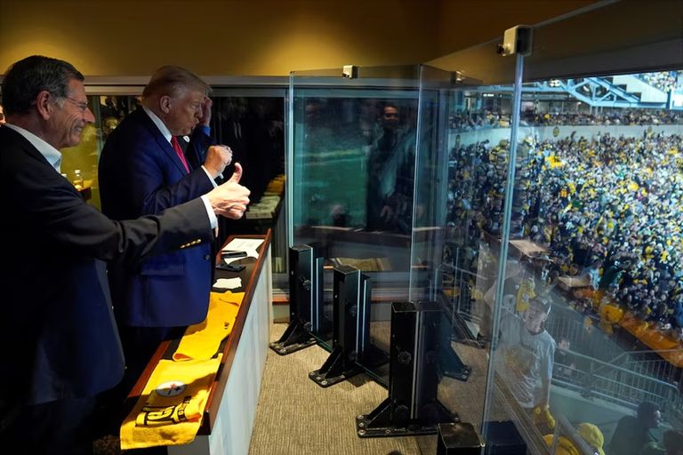 الرئيس الأمريكي دونالد ترامب 