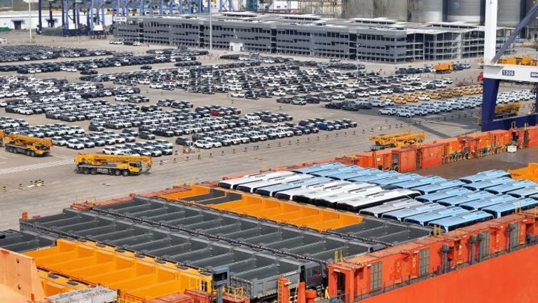 سلاسل التوريد رسوم ترامب الجمركية