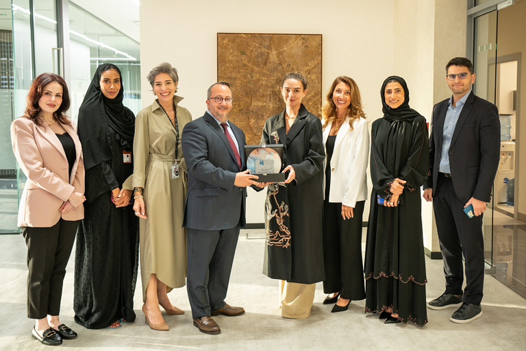 «IMI» تكشف عن مجموعة أعمال فنية إماراتية وعربية