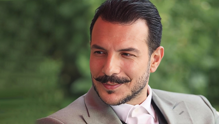 الفنان السوري باسل خياط الفنان السوري باسل خياط