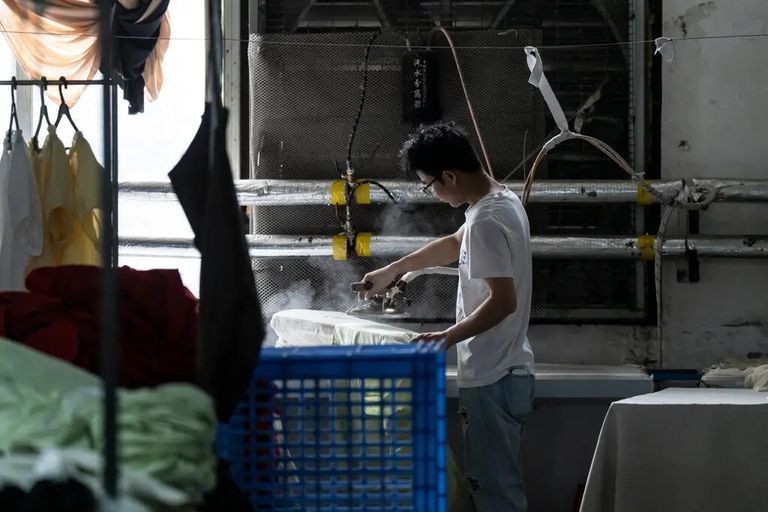 مصانع الملابس في الصين