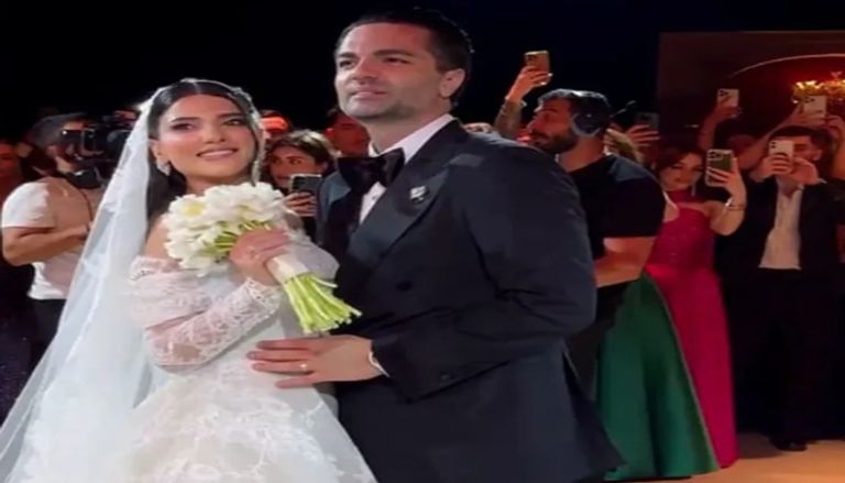 فستان زفاف نارين بيوتي بتوقيع إيلي صعب فستان زفاف نارين بيوتي بتوقيع إيلي صعب