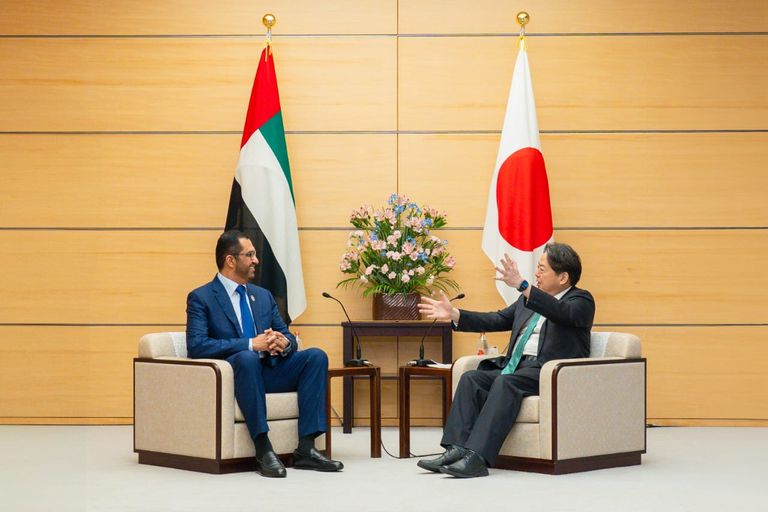 الدكتور سلطان بن أحمد الجابر وهاياشي يوشيماسا