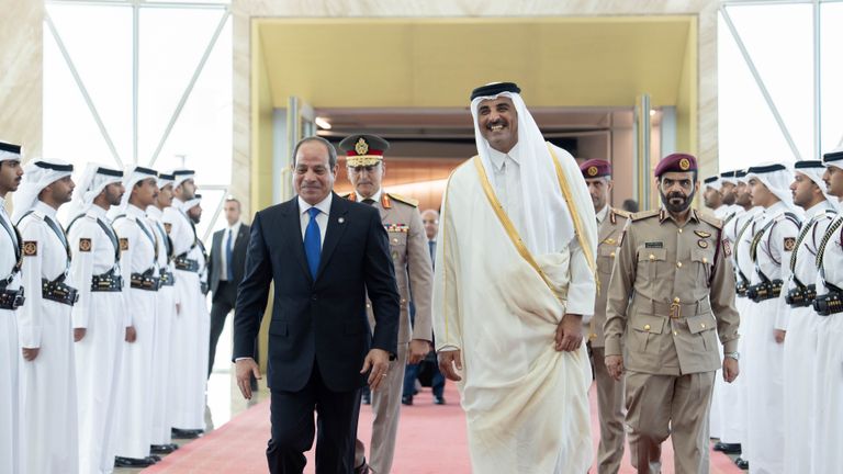 جانب من لقاء السيسي وتميم بن حمد