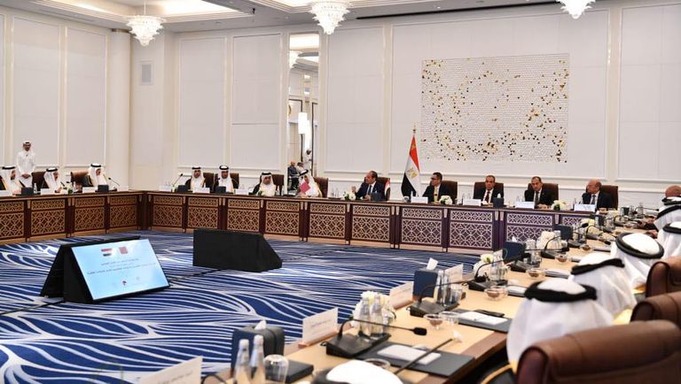 جانب من لقاء السيسي وتميم بن حمد