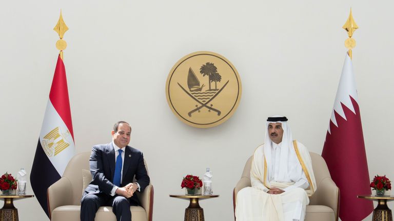 جانب من لقاء السيسي وتميم بن حمد