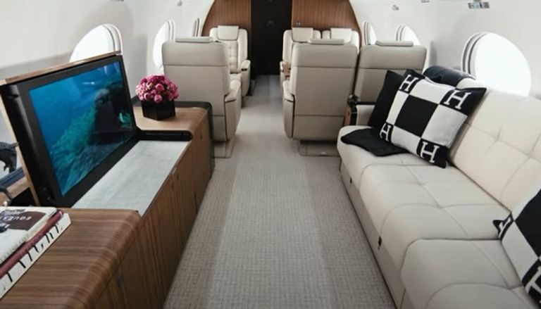 ماسك مع ترامب وروبرت كينيدي وترامب جونيور