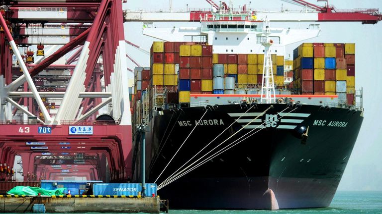 التجارة الدولية التوترات التجارية بين أمريكا والصين