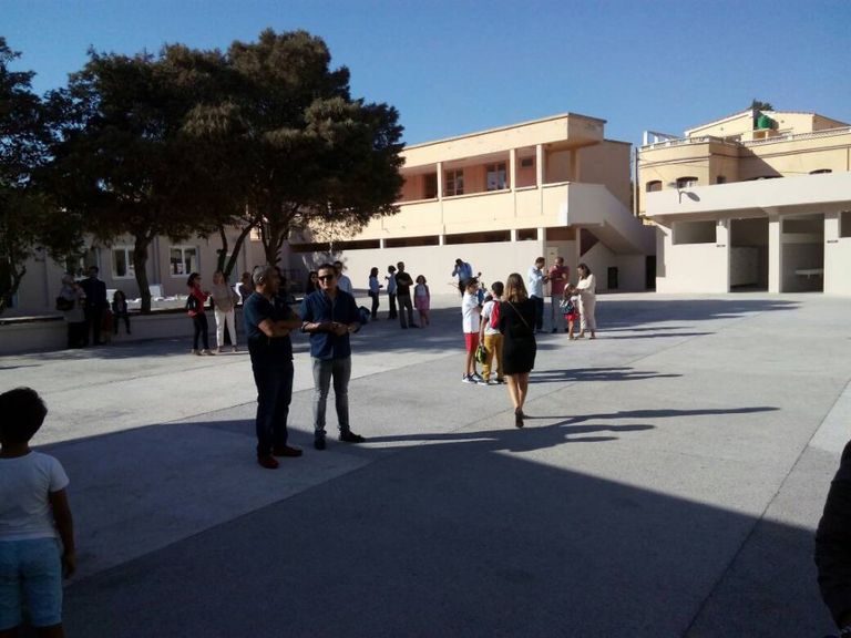 مدرسة - تعبيرية