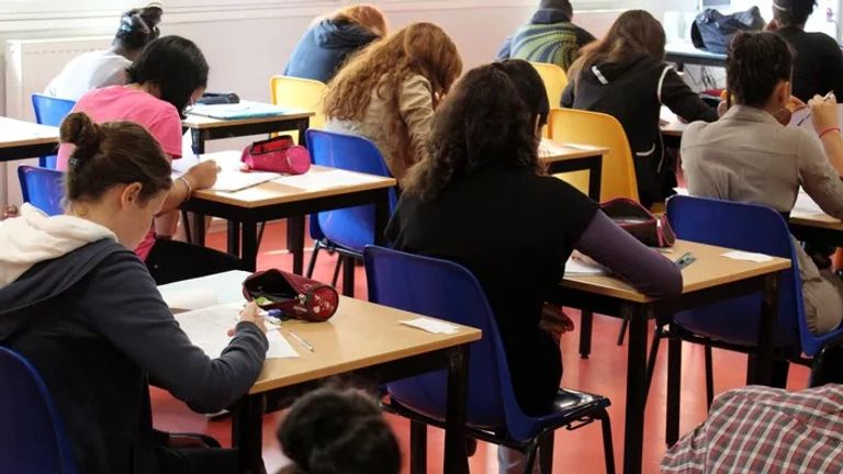 مدرسة - تعبيرية