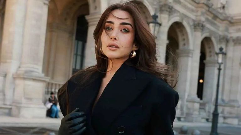 هنا الزاهد والفنان الراحل طلعت زكريا