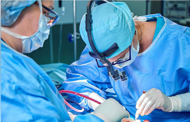 تقنية ثورية لعلاج جروح سرطان الجلد باستخدام جلد البقر