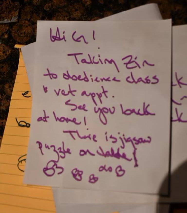 اكتشاف مأساوي في منزل جين هاكمان اكتشاف مأساوي في منزل جين هاكمان