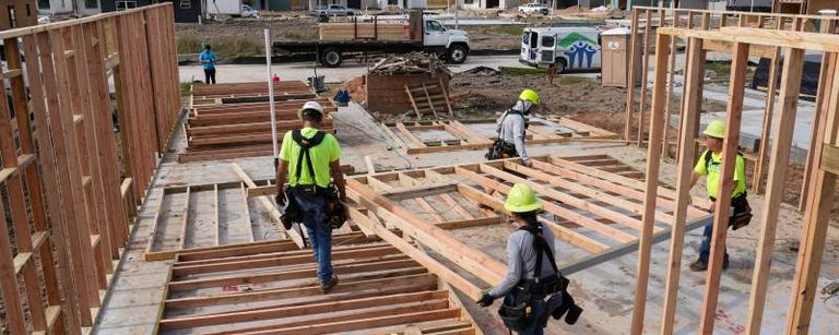 تعريفات ترامب تطول قطاع بناء المنازل