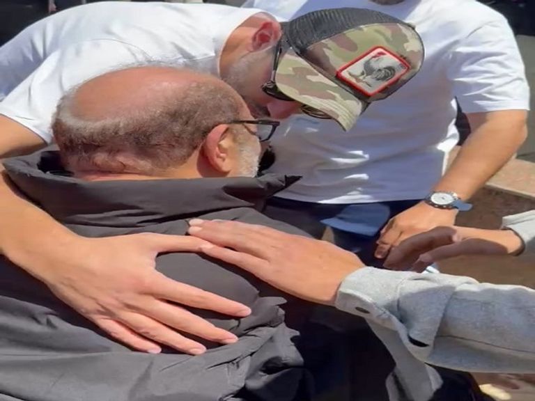 صلاح عبدالله وكريم محمود في جنازة سليمان عيد