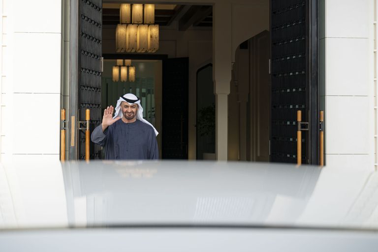 جانب من لقاء محمد بن زايد ووزير الخارجية العراقي