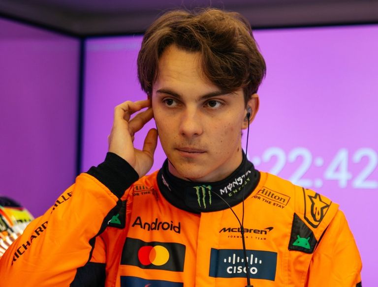 أوسكار بياستري بطل سباق جائزة السعودية الكبرى