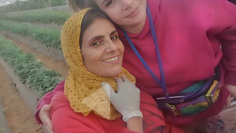 الممثلة المغربية فاطمة عاطف