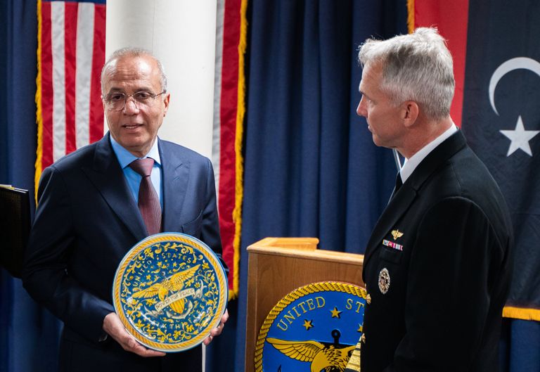 البارجة الأمريكية