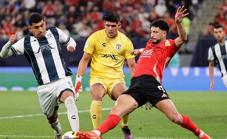 الأهلي وباتشوكا الأهلي المصري