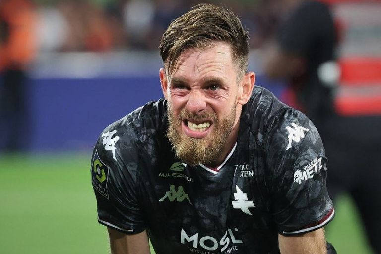 ألكسندر أوكيدجا يوسف بلايلي، نجم منتخب الجزائر