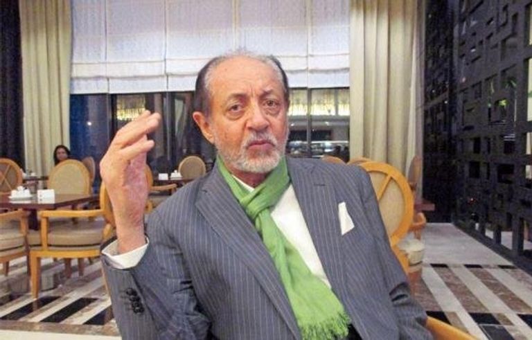 الفنان عبدالعزيز مخيون