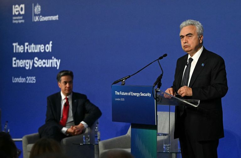 «قمة مستقبل أمن الطاقة» في لندن - أ ف ب