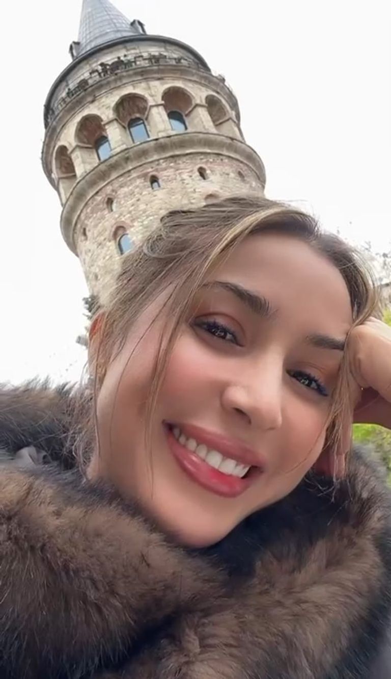 الفنانة جنات