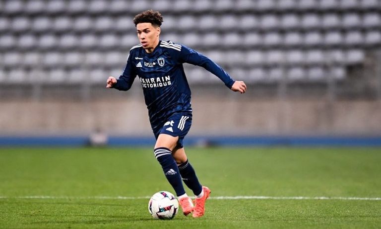 إيلان قبال النجم الجزائري إيلان قبال