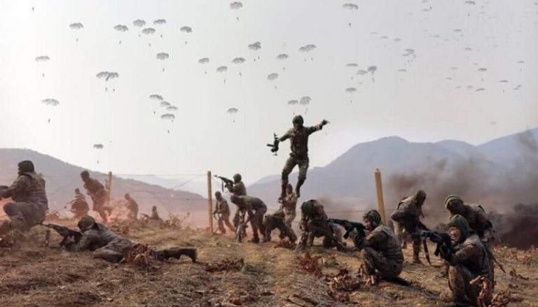 القوات الكورية الشمالية تحاكي هجومًا جويًا