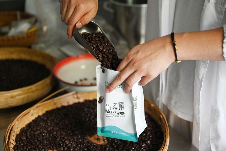 مزارع في مقاطعة يونان - أ ف ب