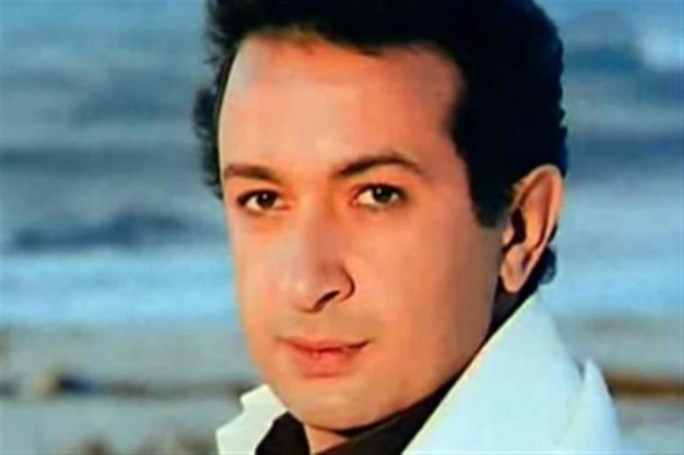 الفنان الراحل نور الشريف 