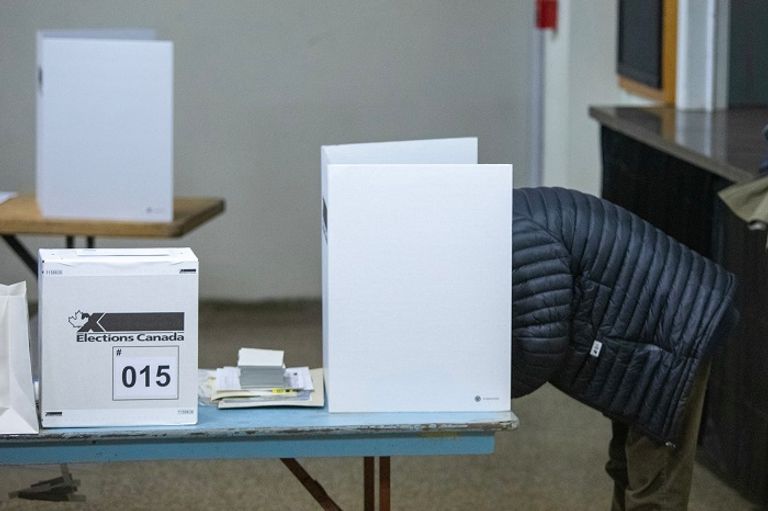انتخابات كندية يهيمن عليها ترامب
