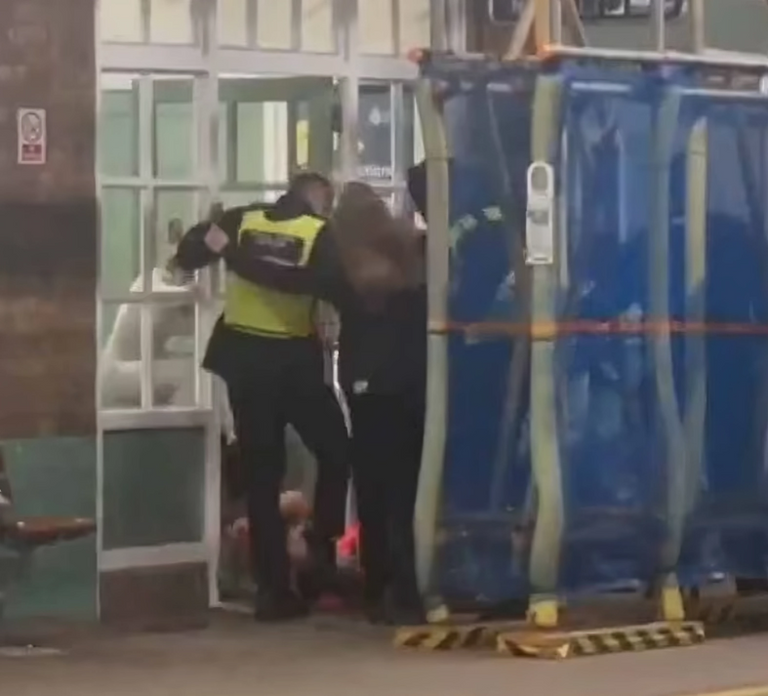 عصابات عنف في بريطانيا عصابات عنف في بريطانيا