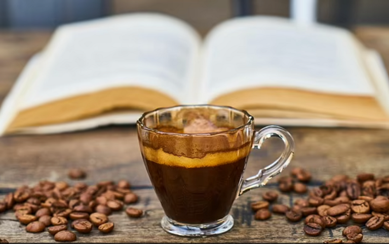 الدكتور أوريليو روجاس، أخصائي القلب في مستشفى مالقة الجامعي