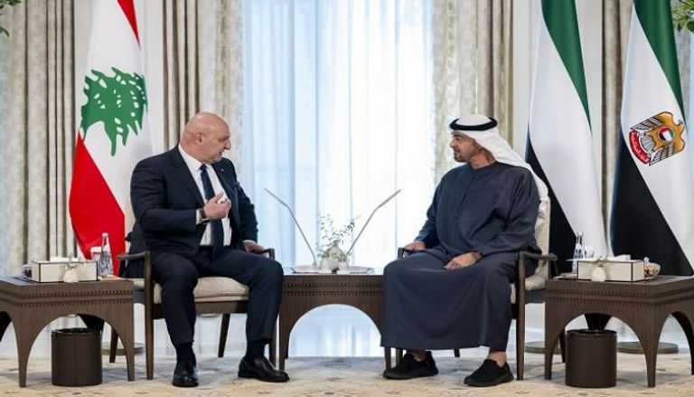 الشيخ محمد بن زايد آل نهيان رئيس دولة الإمارات والرئيس اللبناني